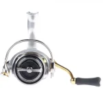 DAIWA 21 Freams FC LT 2000S макарa
